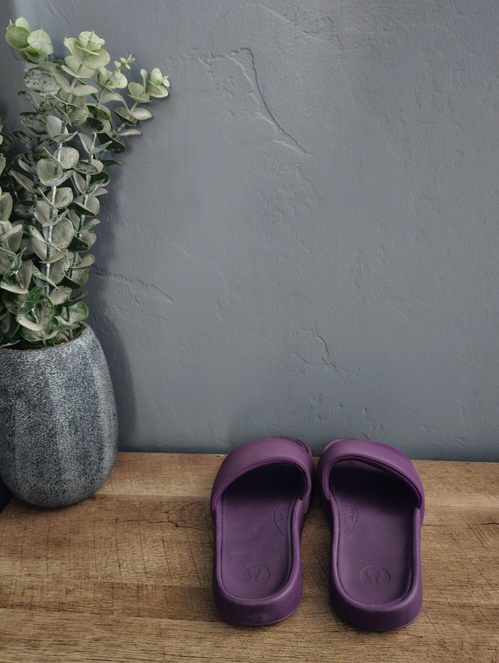 Lululemon Slides - Picture 2 of 5